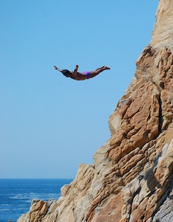 Cruise Mexico to see the cliff divers in Acapulco Living off the grid on a boat in Acapulco