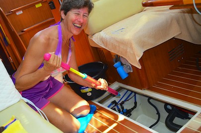 Mexico cruising living aboard a sailboat and cleaning the bilge