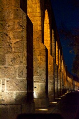 Morelia Mexico aqueduct arches at night living aboard blog