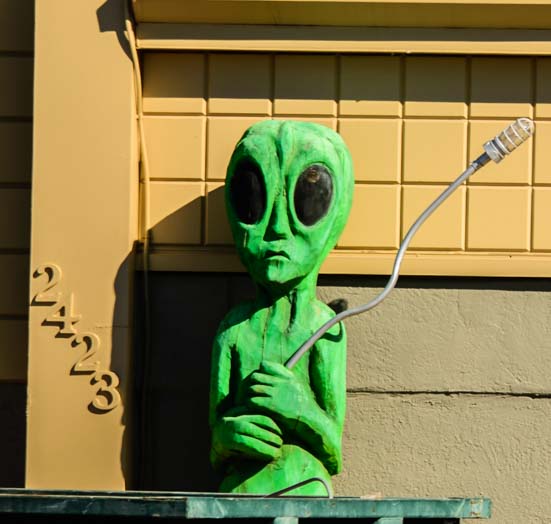 Forlorn alien in Roswell New Mexico