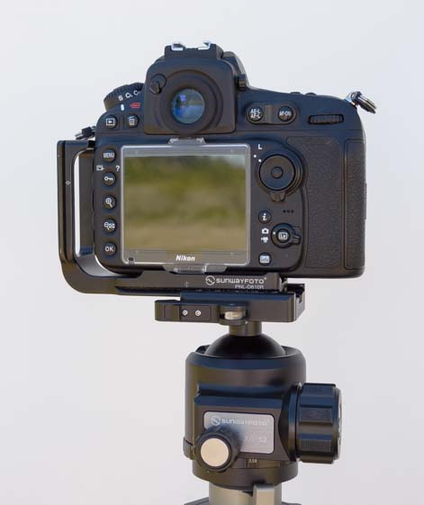 Nikon D810 on Sunwayfoto T2C40C Tripod with XB-52DL ballhead and PNL-D810R bracket