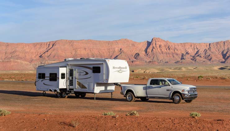 RV boondocking and wild camping in red rocks