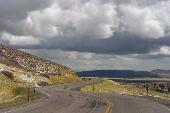 Curvy road in rural Wyoming RV trip-min