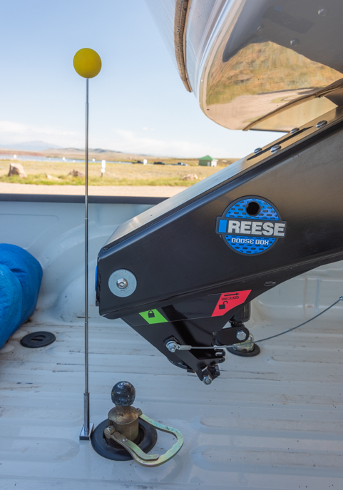How to hitch and unhitch the Reese Goose Box Gen 3